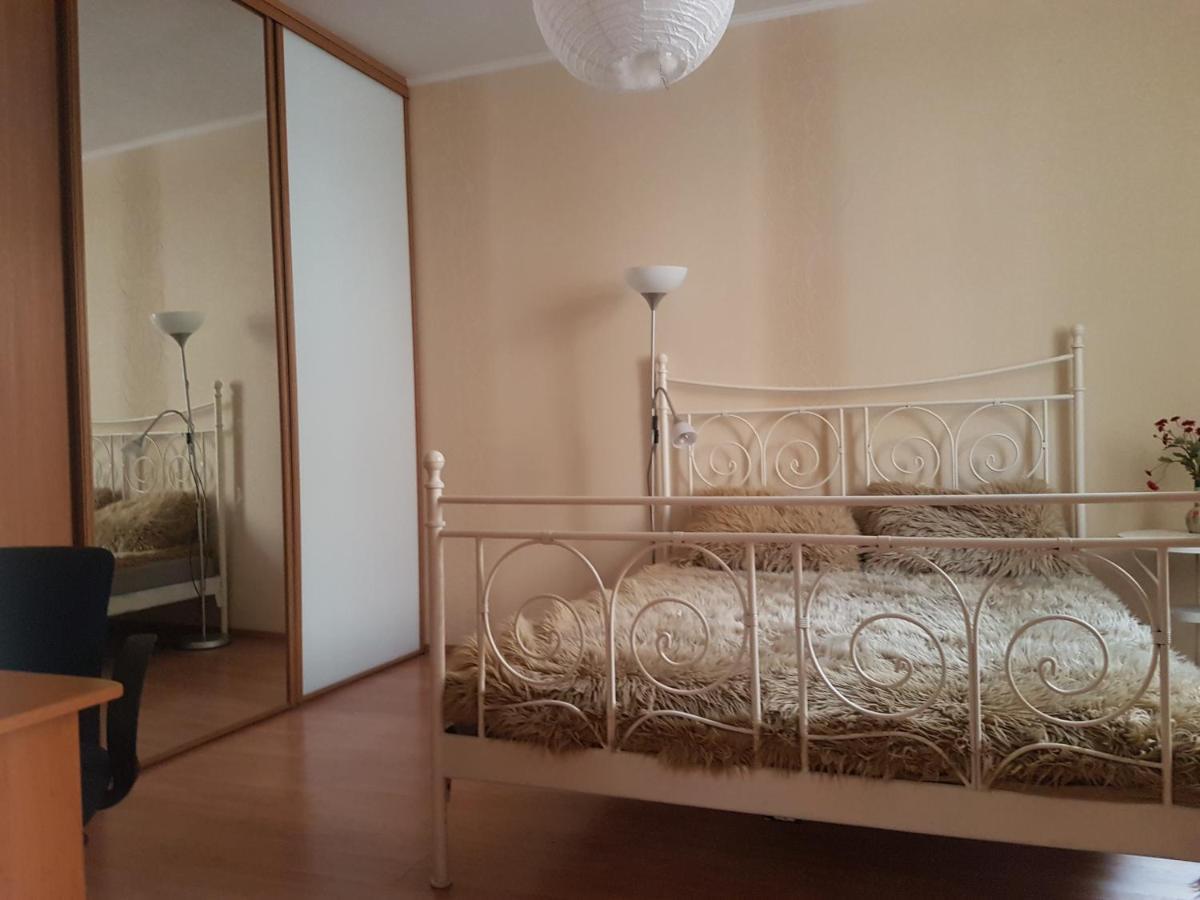 Cozy Apartment In Good Location! Рига Экстерьер фото