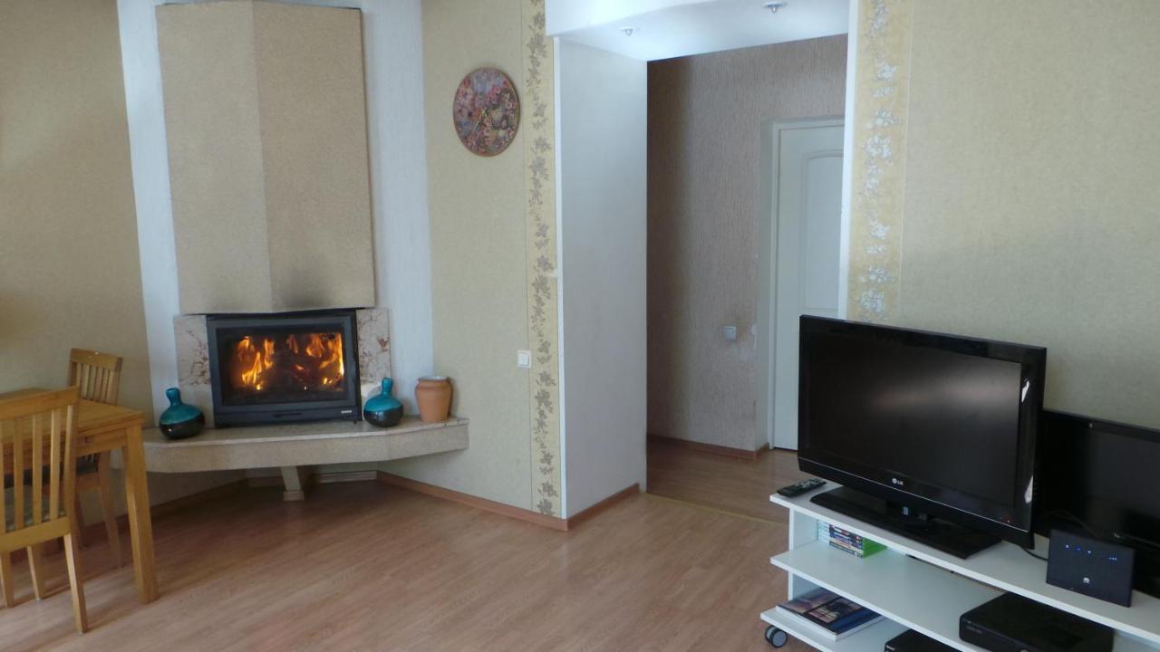 Cozy Apartment In Good Location! Рига Экстерьер фото